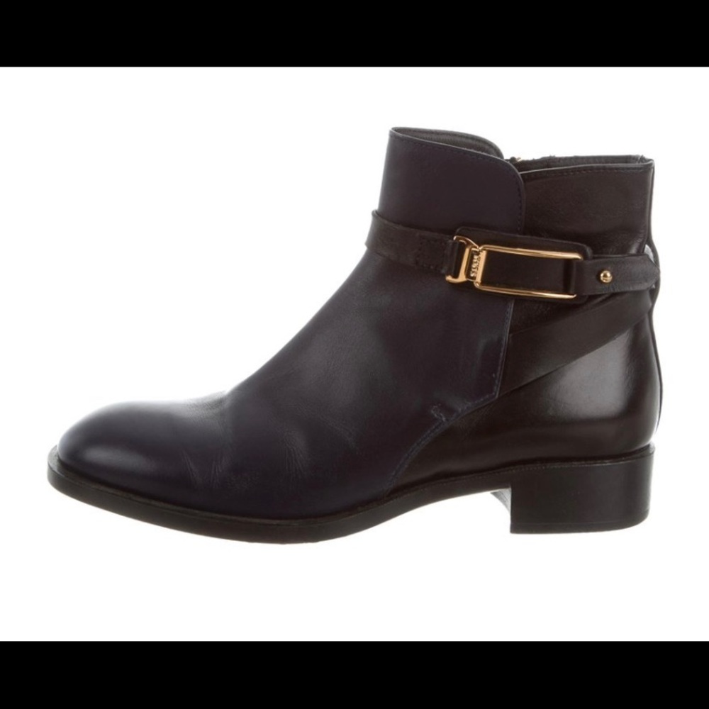 Tod’s Black/Navy Leather Ankle Booties - Like New